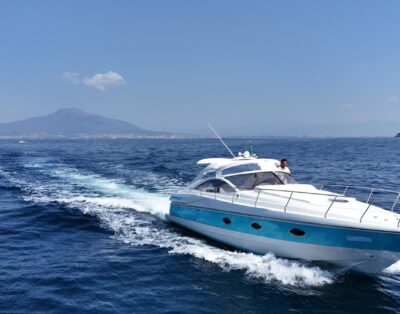 Pershing 37′ Boat